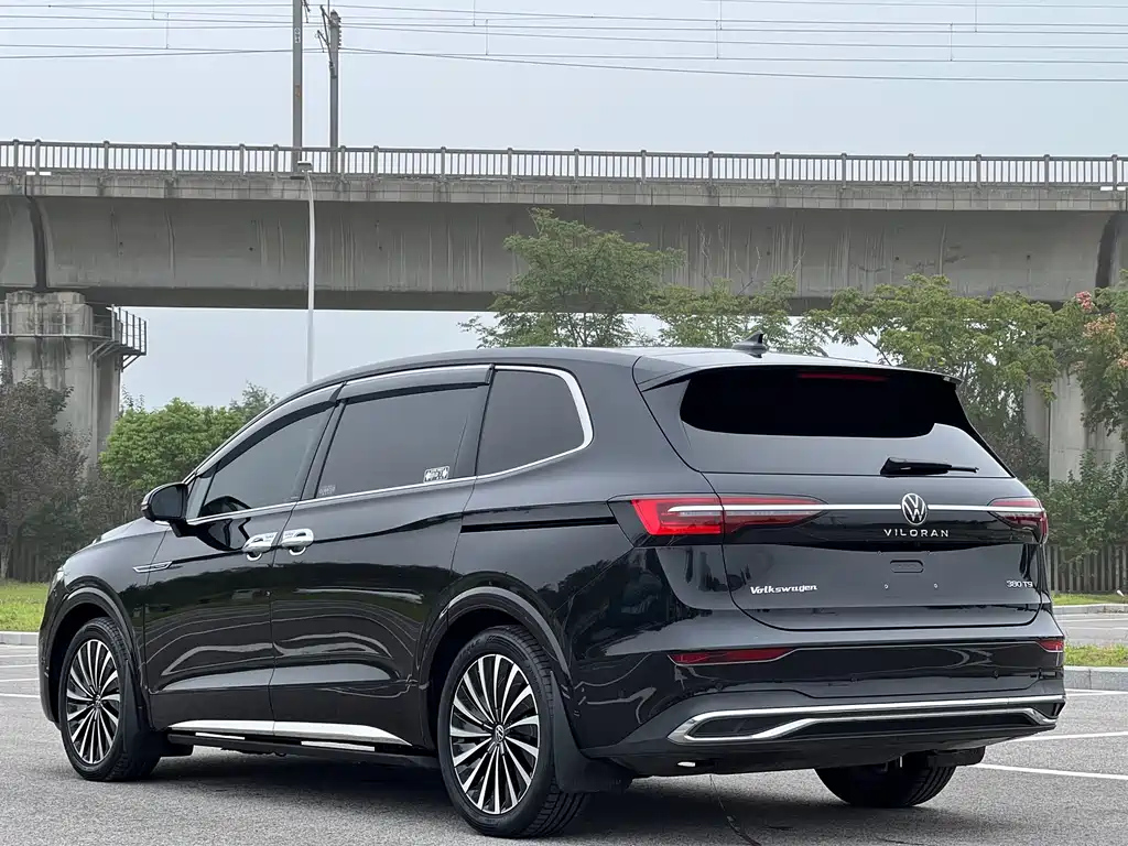 VOLKSWAGEN VILORAN 2024