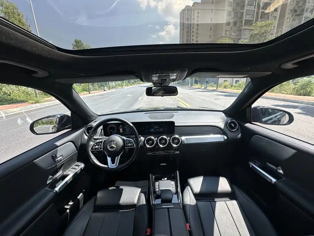 MERCEDES BENZ GLB 2022