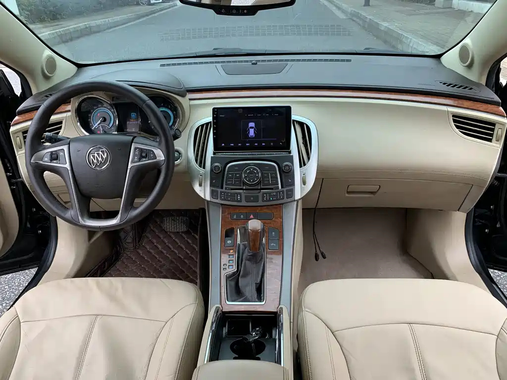 BUICK LACROSSE 2013