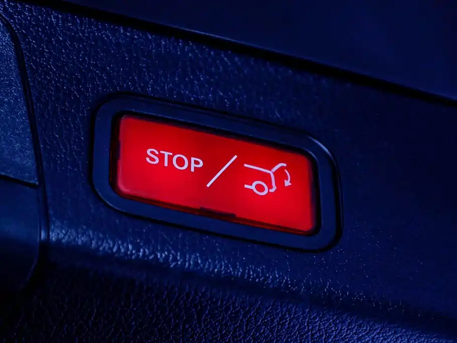 MERCEDES BENZ GLB 2023