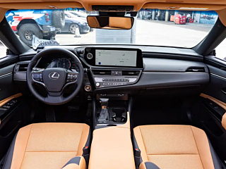 LEXUS ES  2022 YEAR 300H  EDITION 2022