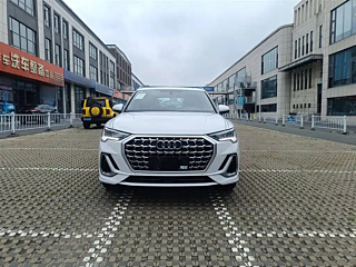 AUDI Q3  2024 YEAR 35 TFSI FASHION DYNAMIC 2024
