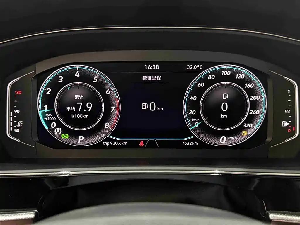 VOLKSWAGEN PASSAT 2024