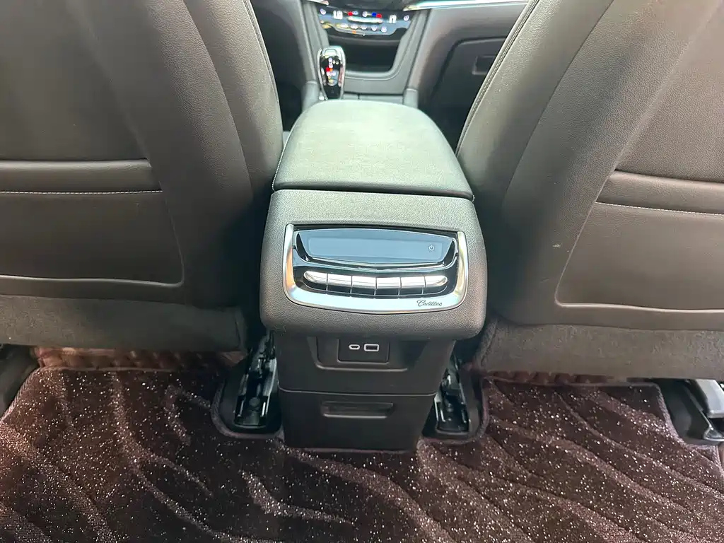 CADILLAC XT6 2022