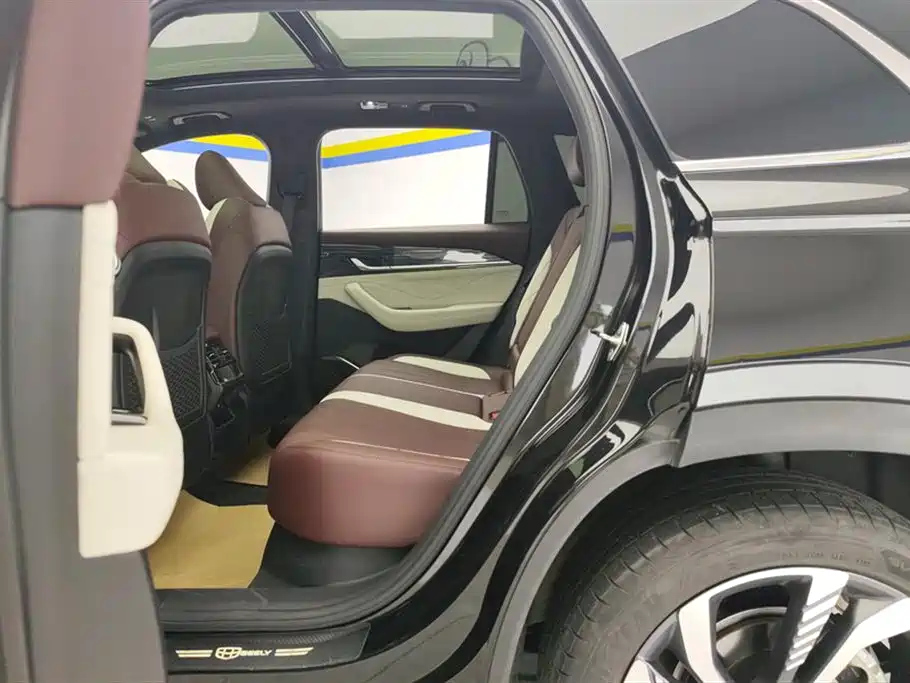 GEELY AUTO MONJARO 2021