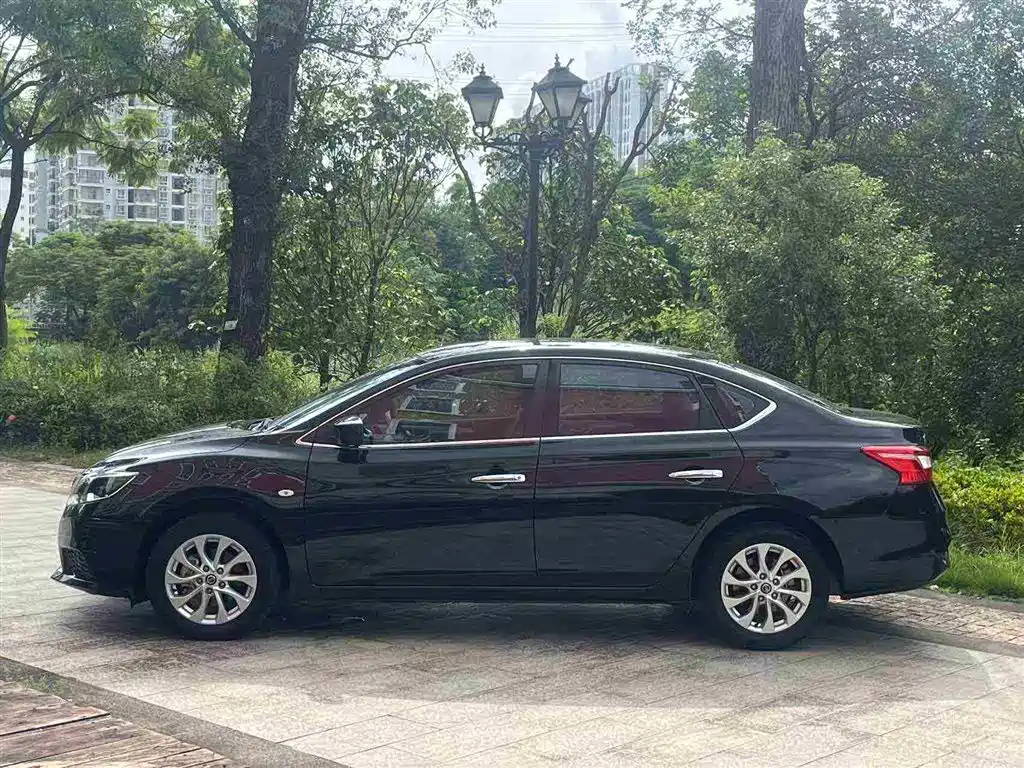 NISSAN SYLPHY 2019