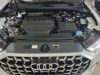 AUDI Q3  2024 YEAR 40 TFSI FASHION DYNAMIC 2024