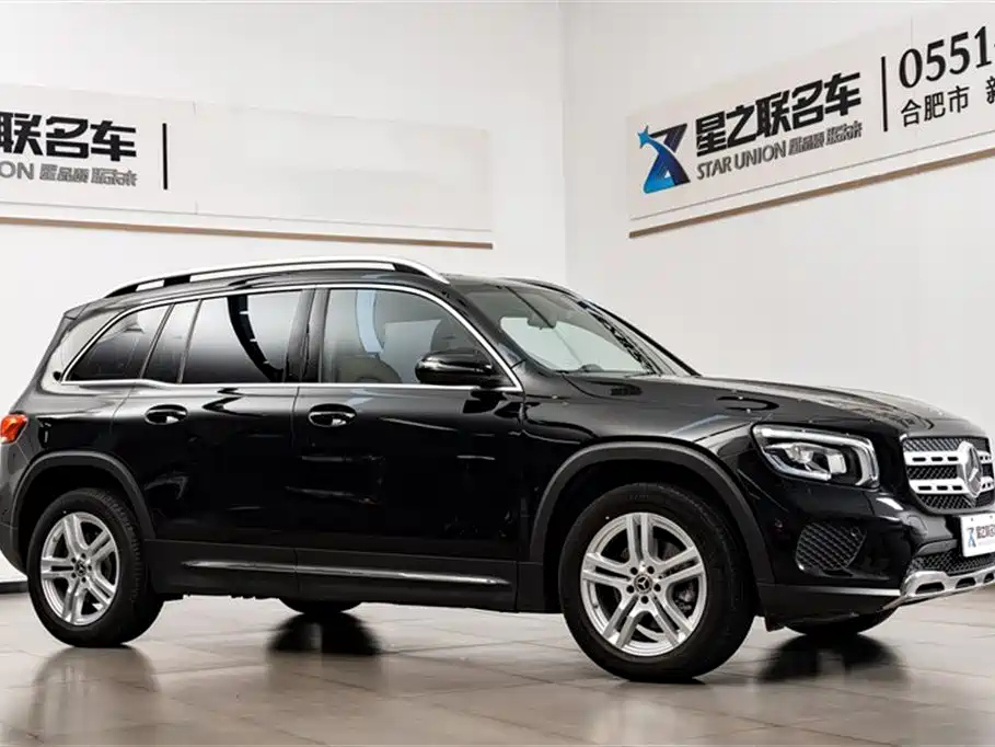 MERCEDES BENZ GLB 2023