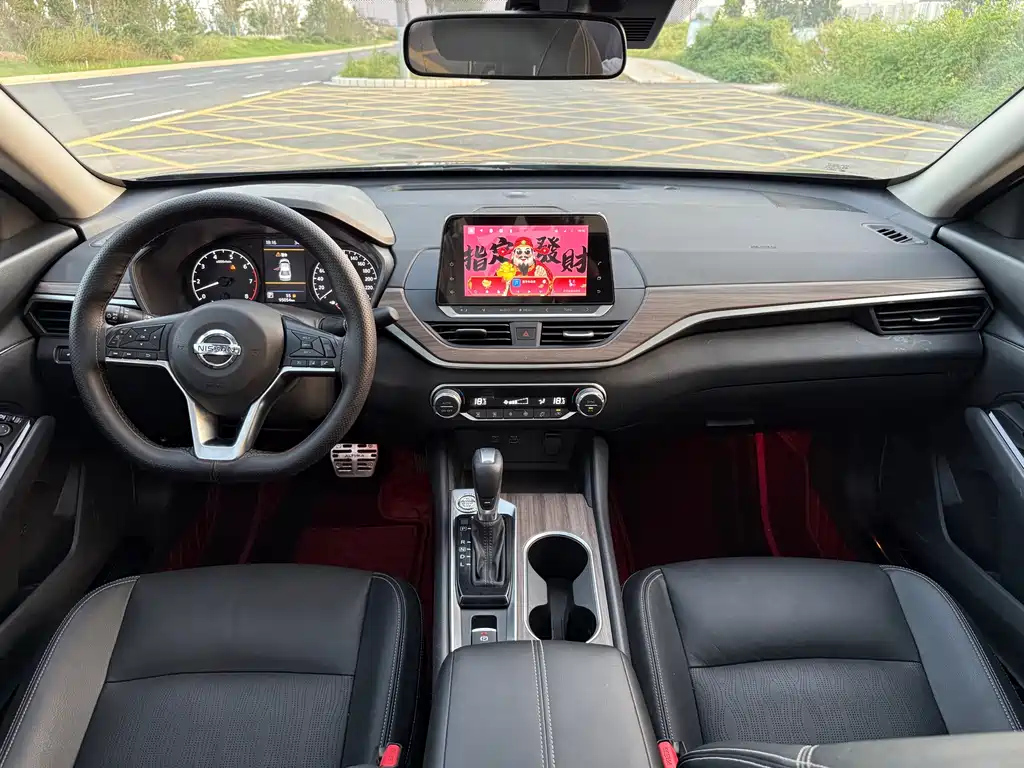 NISSAN TEANA 2022