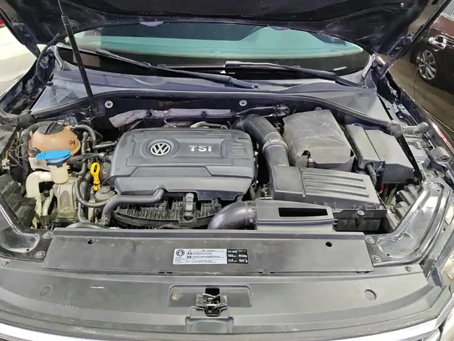 VOLKSWAGEN PASSAT 2017