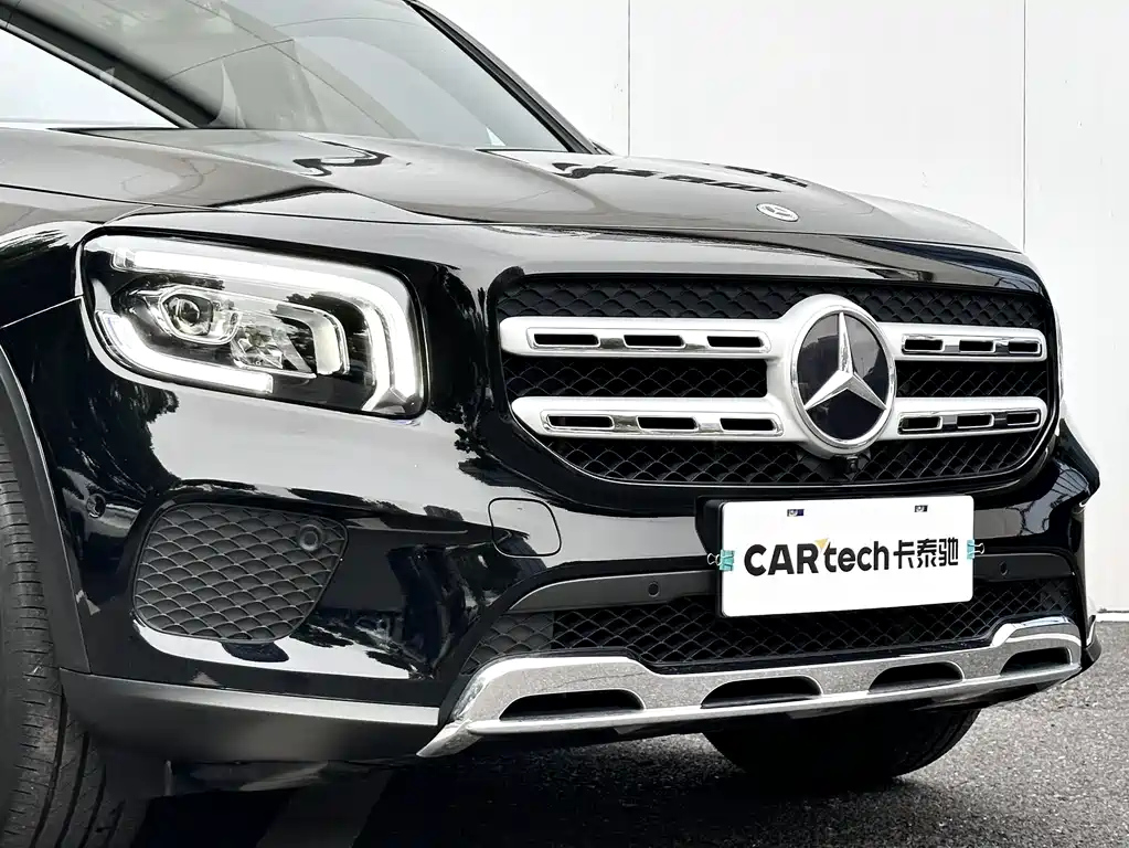 MERCEDES BENZ GLB 2023