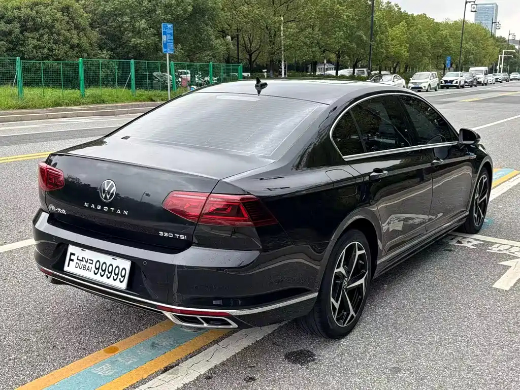 VOLKSWAGEN MAGOTAN 2023