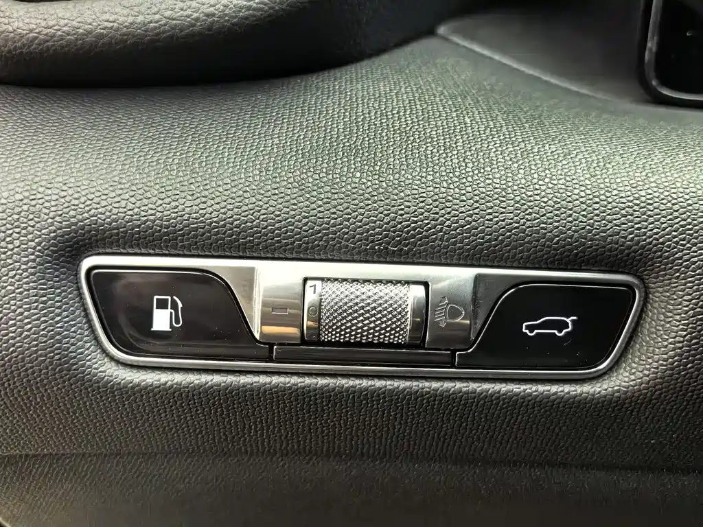 HONGQI HS3 PHEV 2024