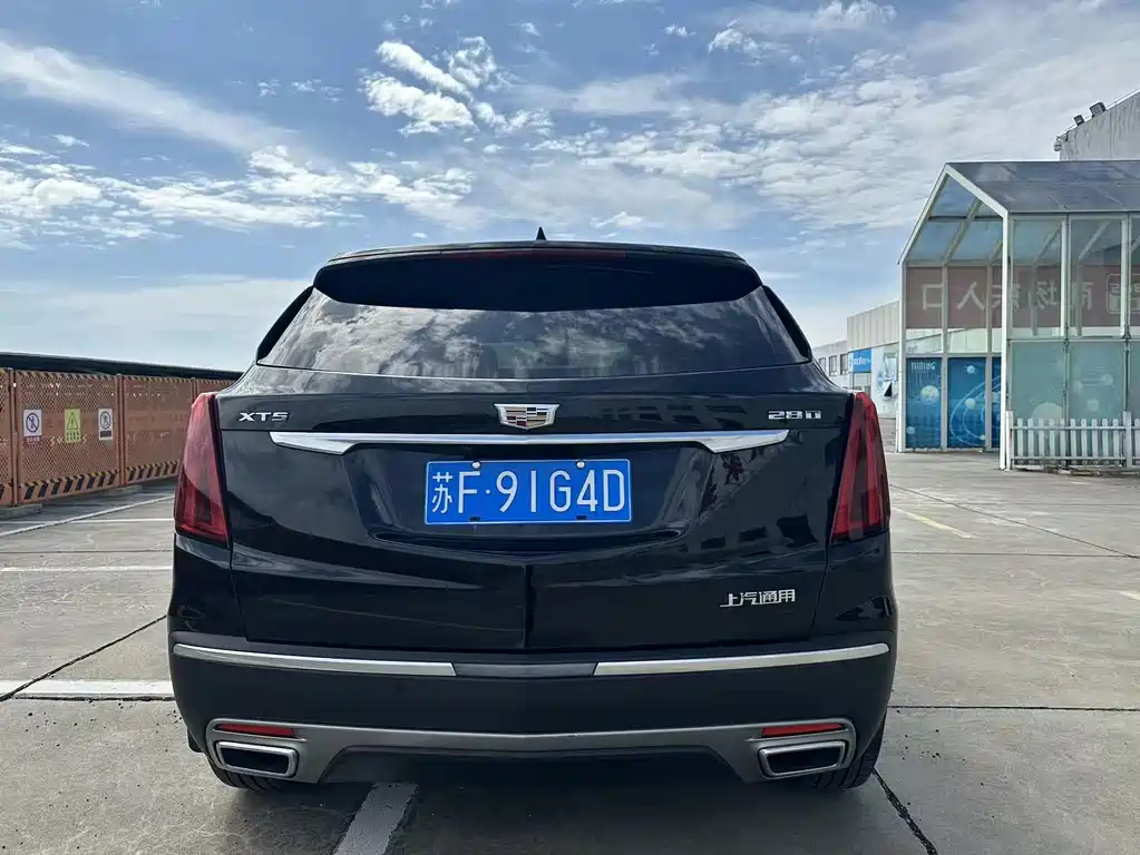 CADILLAC XT5 2021