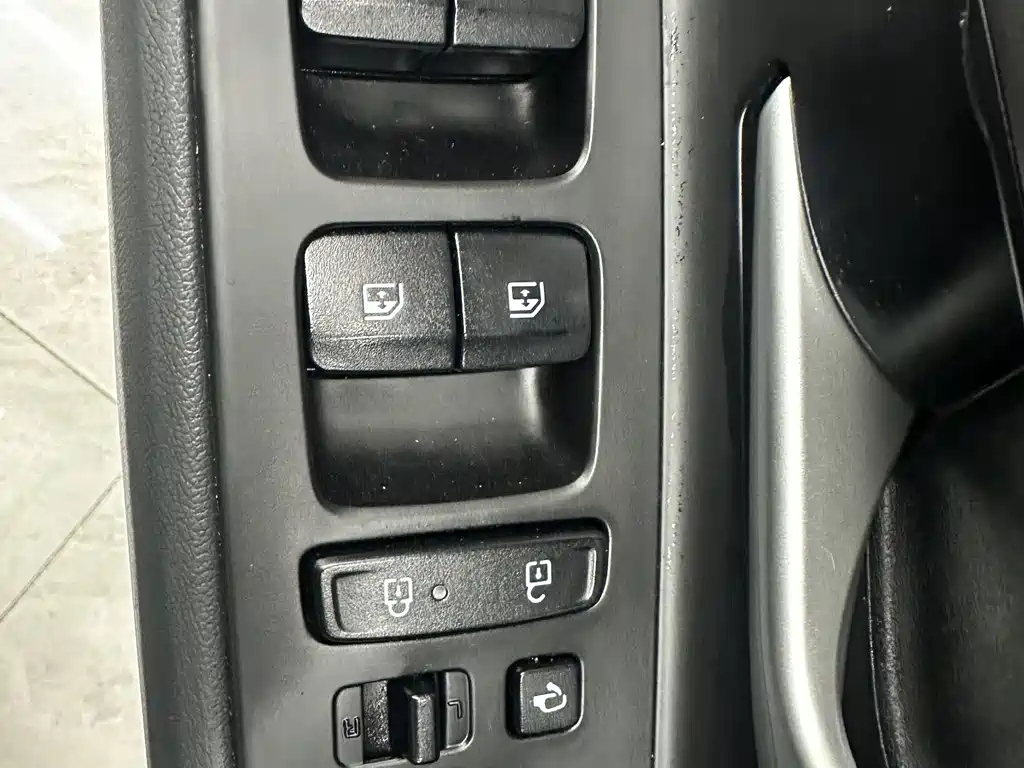 HYUNDAI ELANTRA 2022