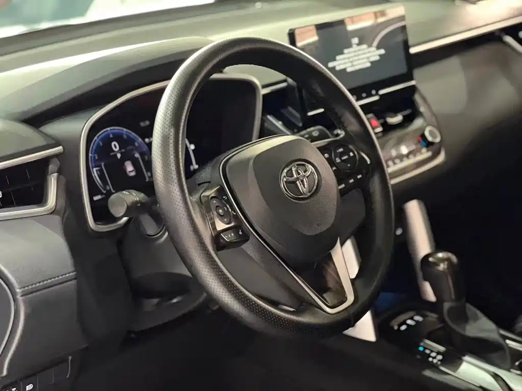 TOYOTA FRONTLANDER 2024