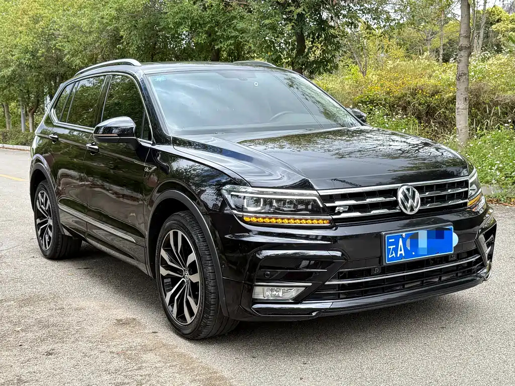 VOLKSWAGEN TIGUAN L 2019