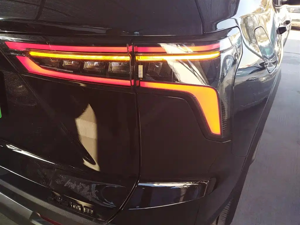 CHEVROLET EXPLORER PLUS 2025