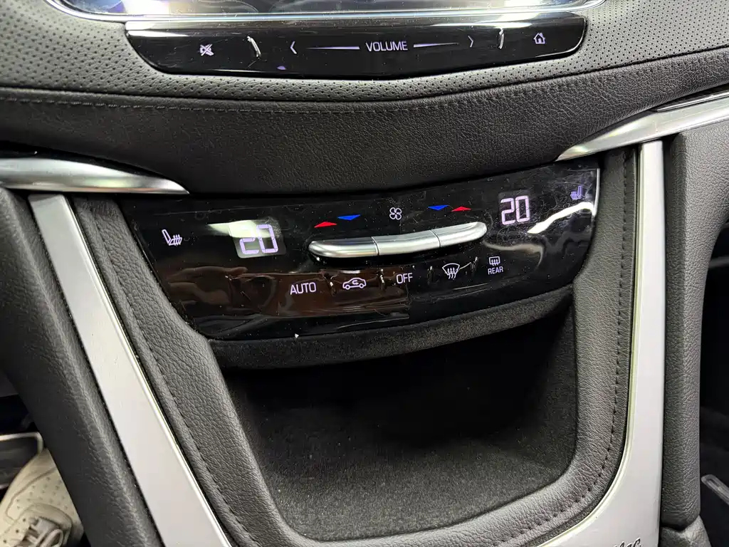 CADILLAC XT5 2016