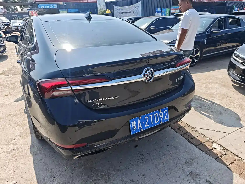 BUICK LACROSSE 2020