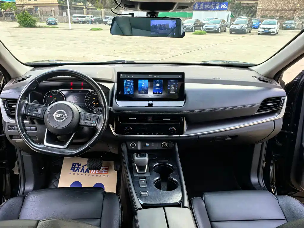 NISSAN X-TRAIL 2021