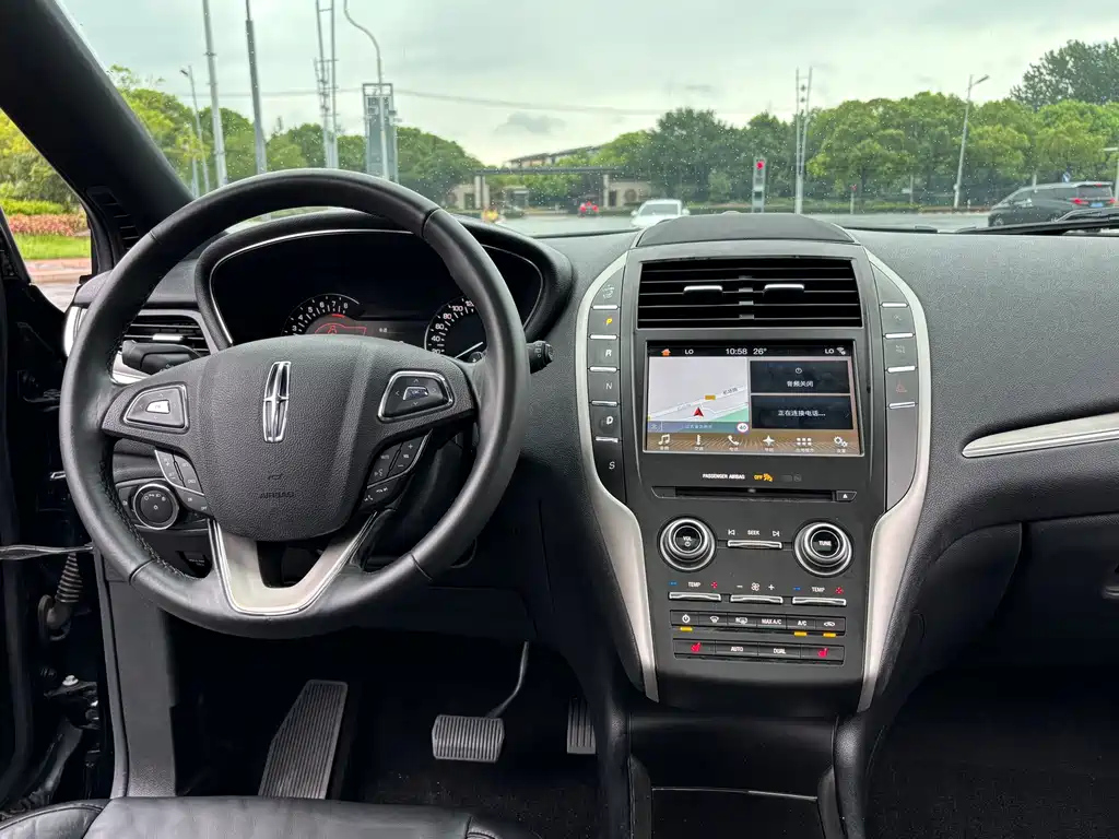 LINCOLN MKC 2017