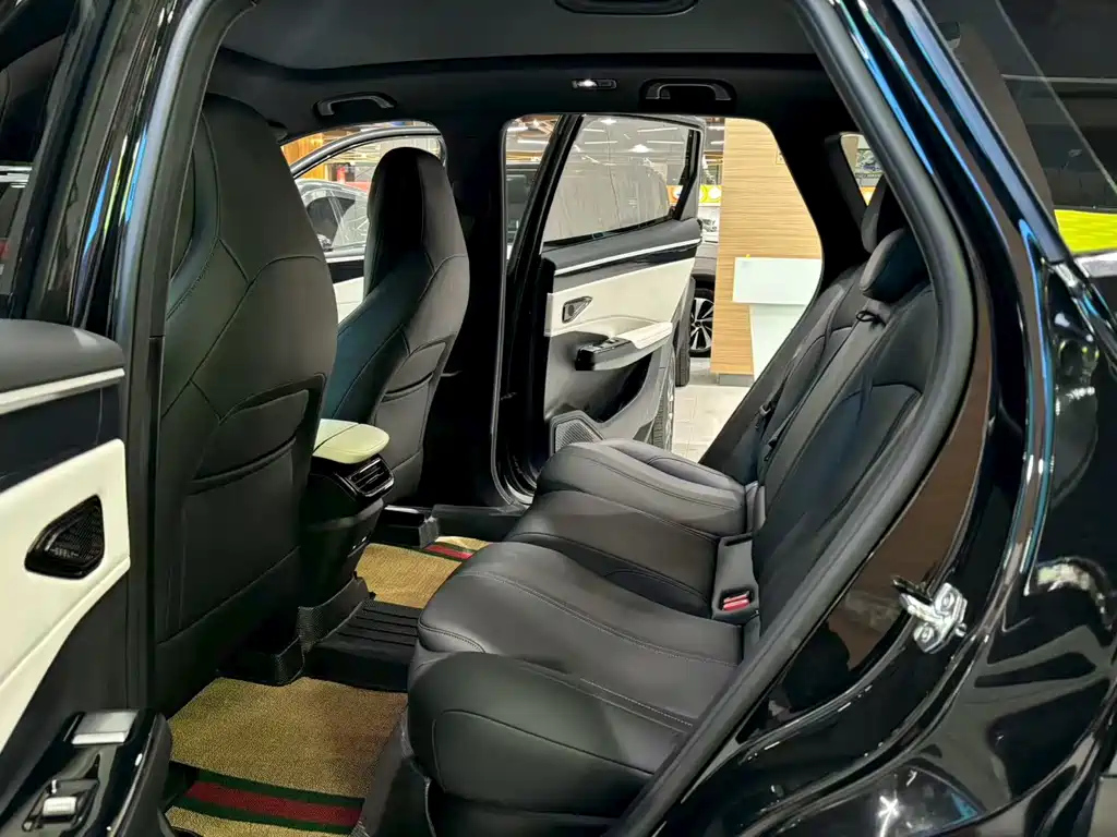 GEELY GALAXY GALAXY L7 2023