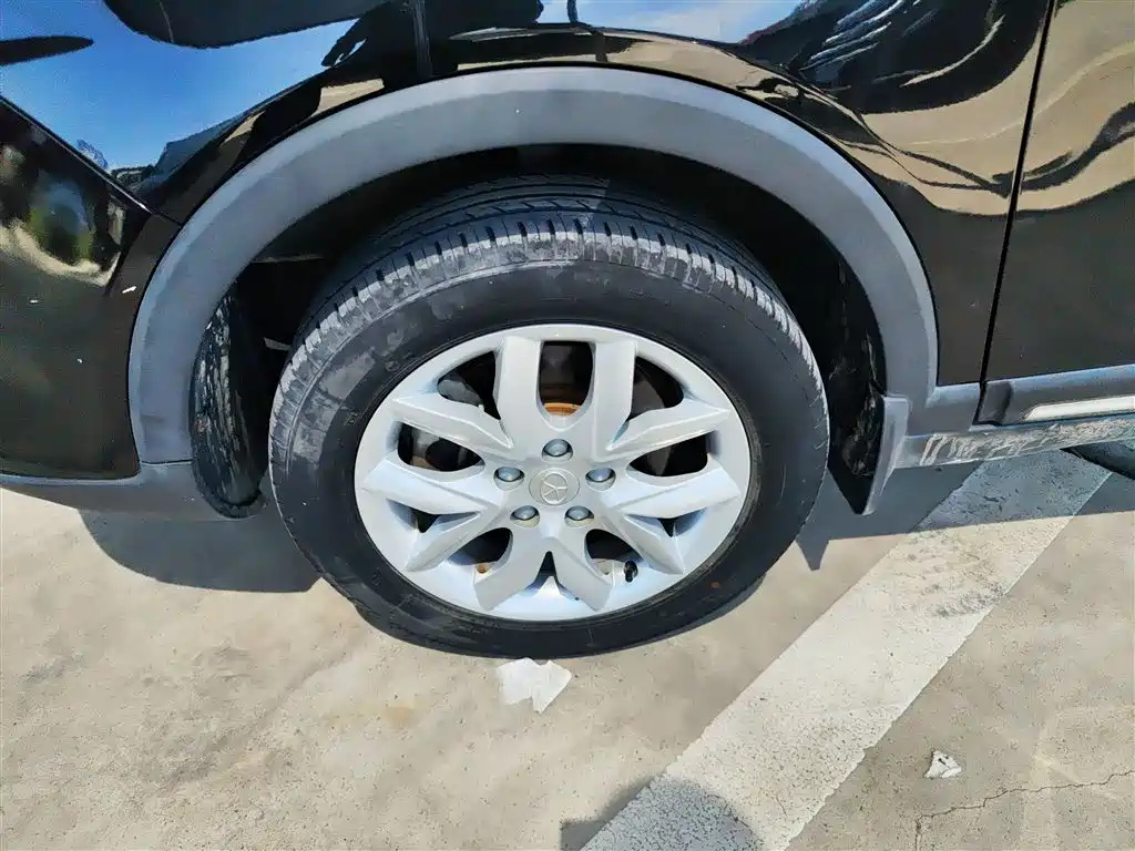 JAC REFINE S3 2014