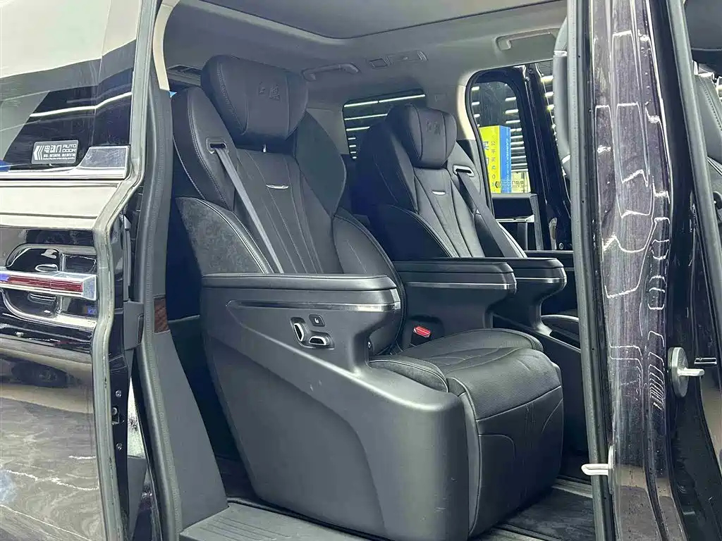 HONGQI HQ9 2023