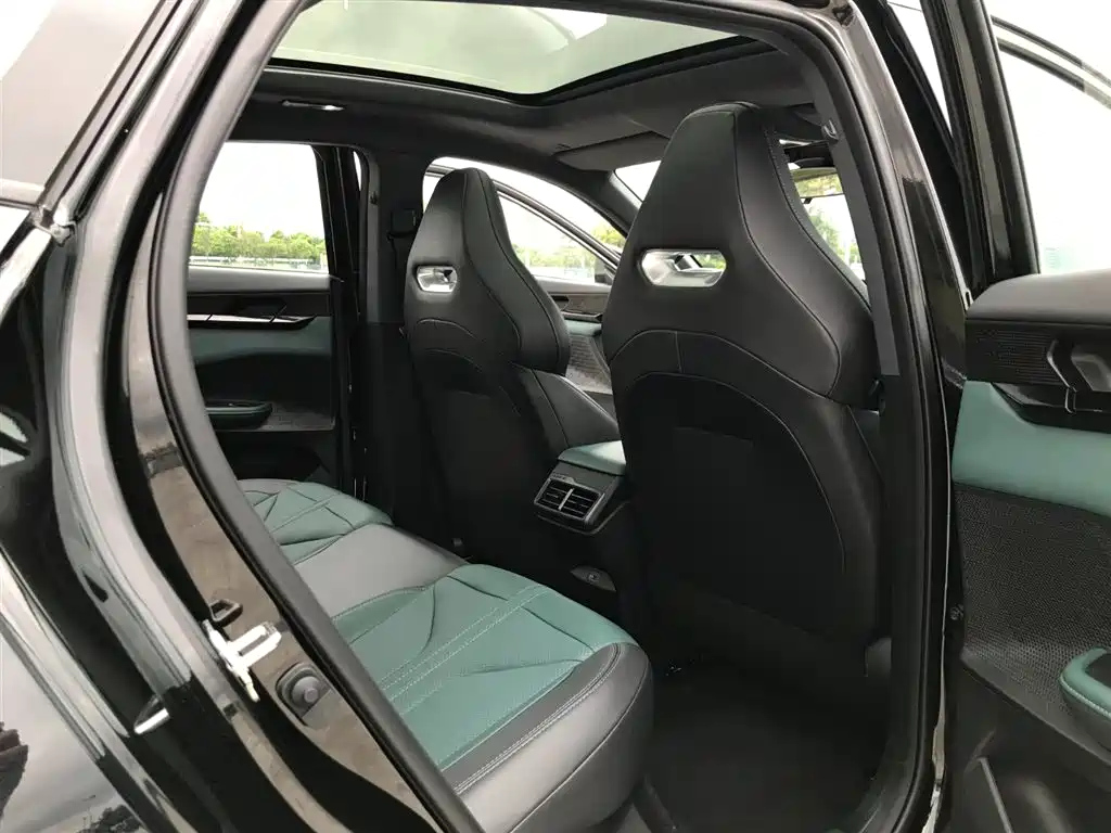 CHANGAN UNI-V SMART IDD 2024