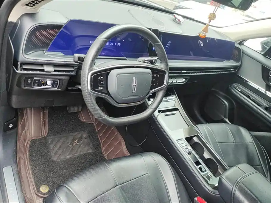 LINCOLN ADVENTURER 2023