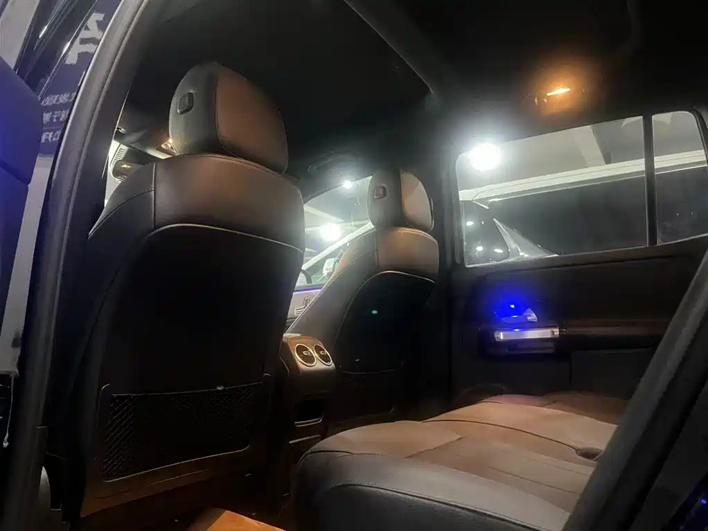 MERCEDES BENZ GLB 2025