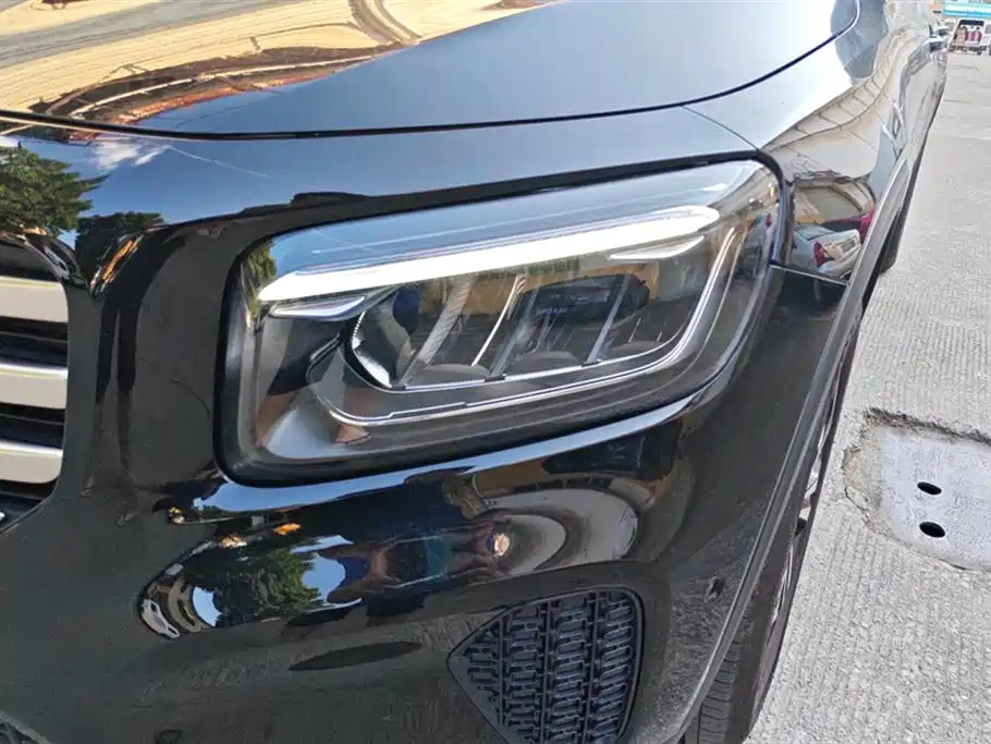 MERCEDES BENZ GLB 2024