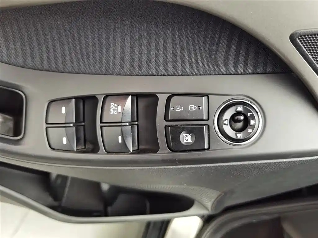 HYUNDAI ELANTRA 2014