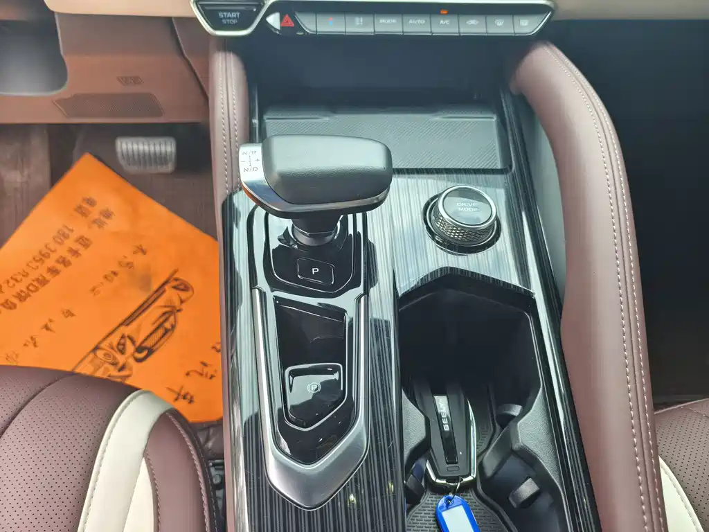 GEELY AUTO MONJARO 2024