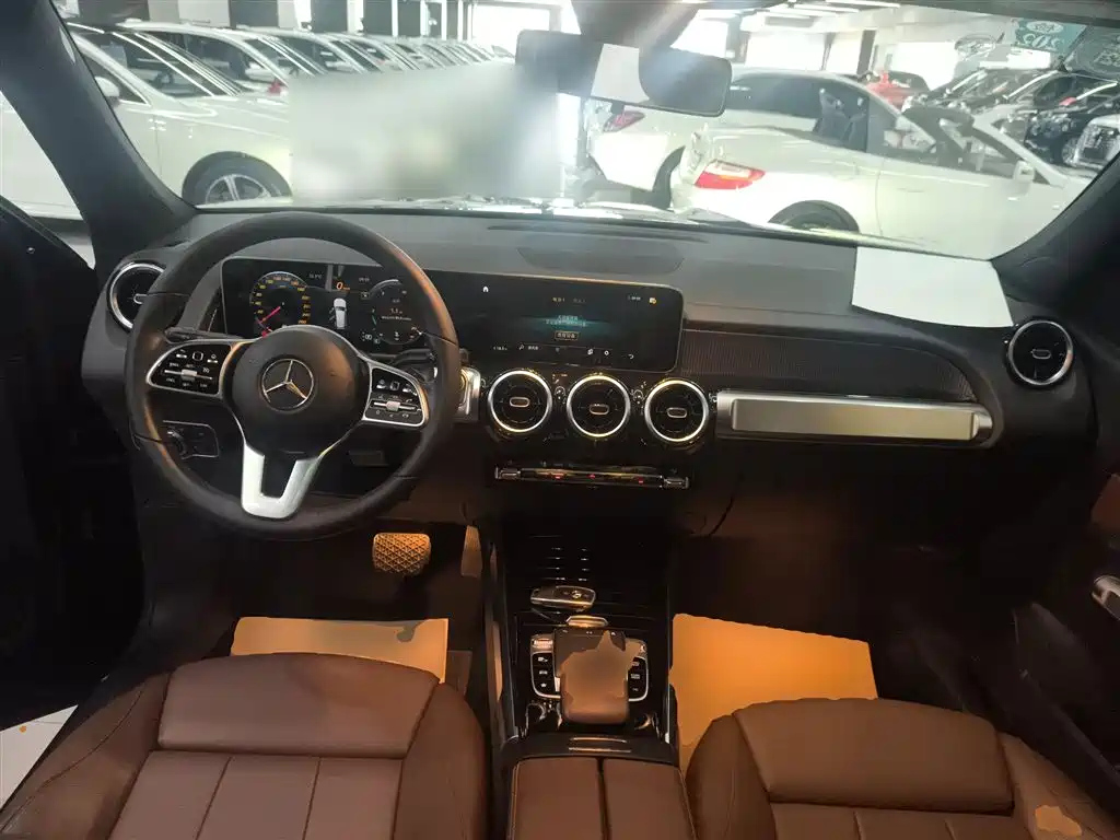 MERCEDES BENZ GLB 2020