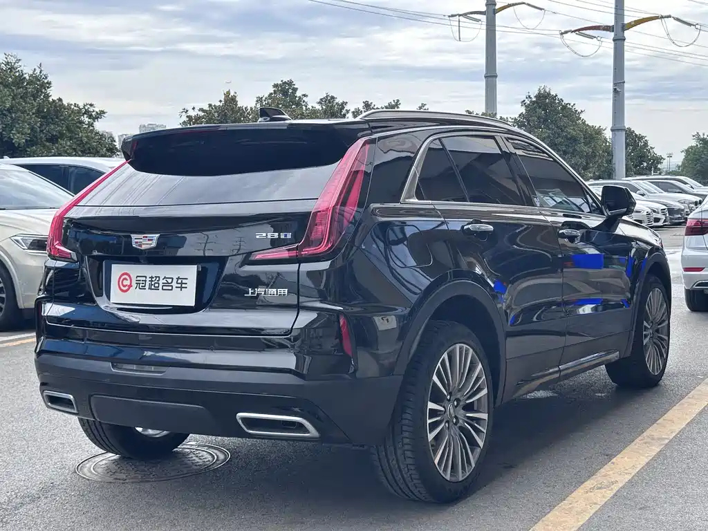 CADILLAC XT4 2024