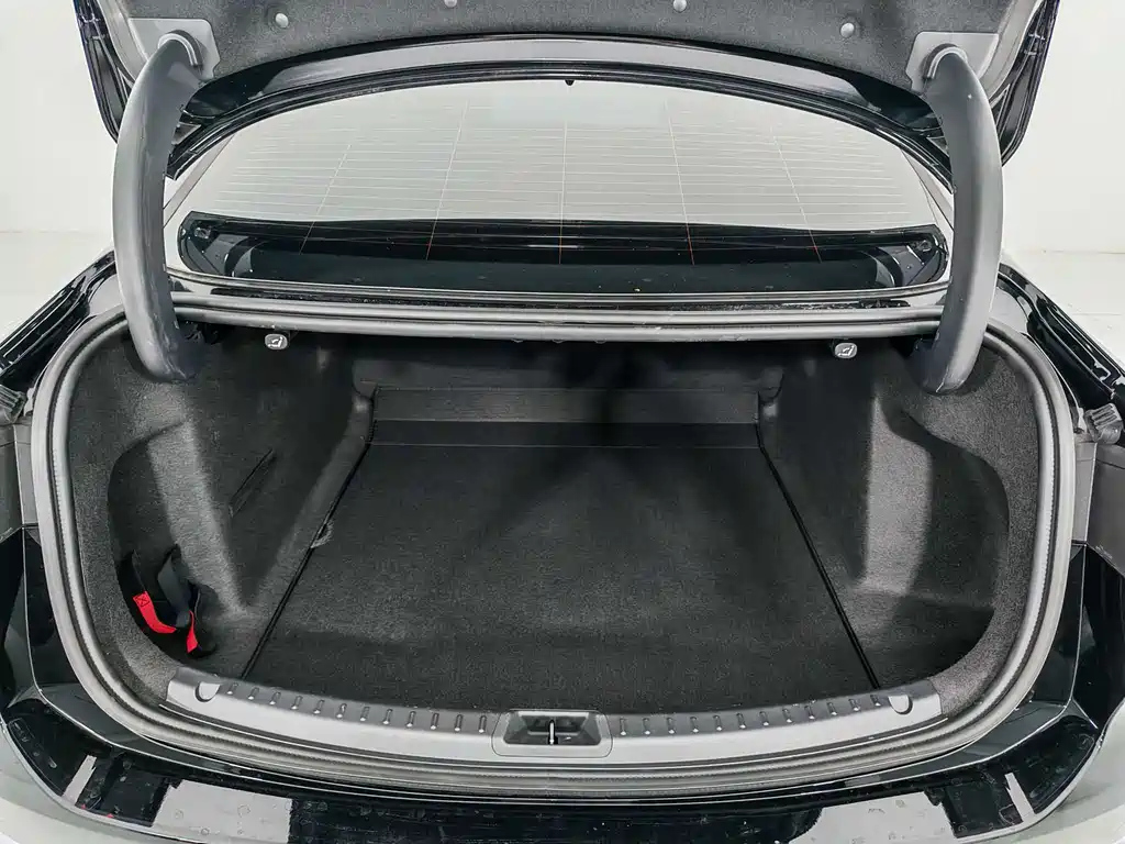 FORD MONDEO 2025