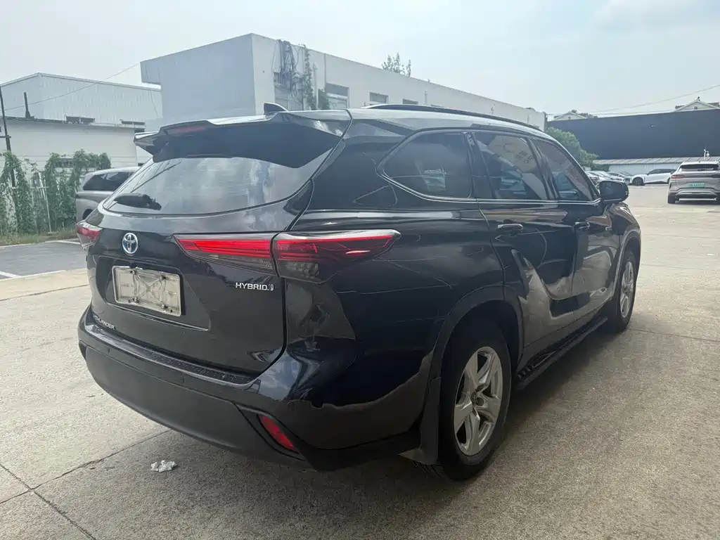 TOYOTA HIGHLANDER 2022