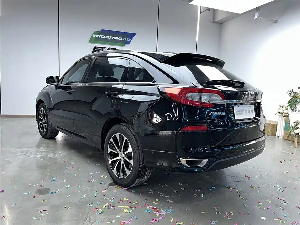 HONDA AVANCIER 2017