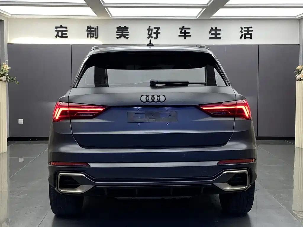 AUDI Q3 2024