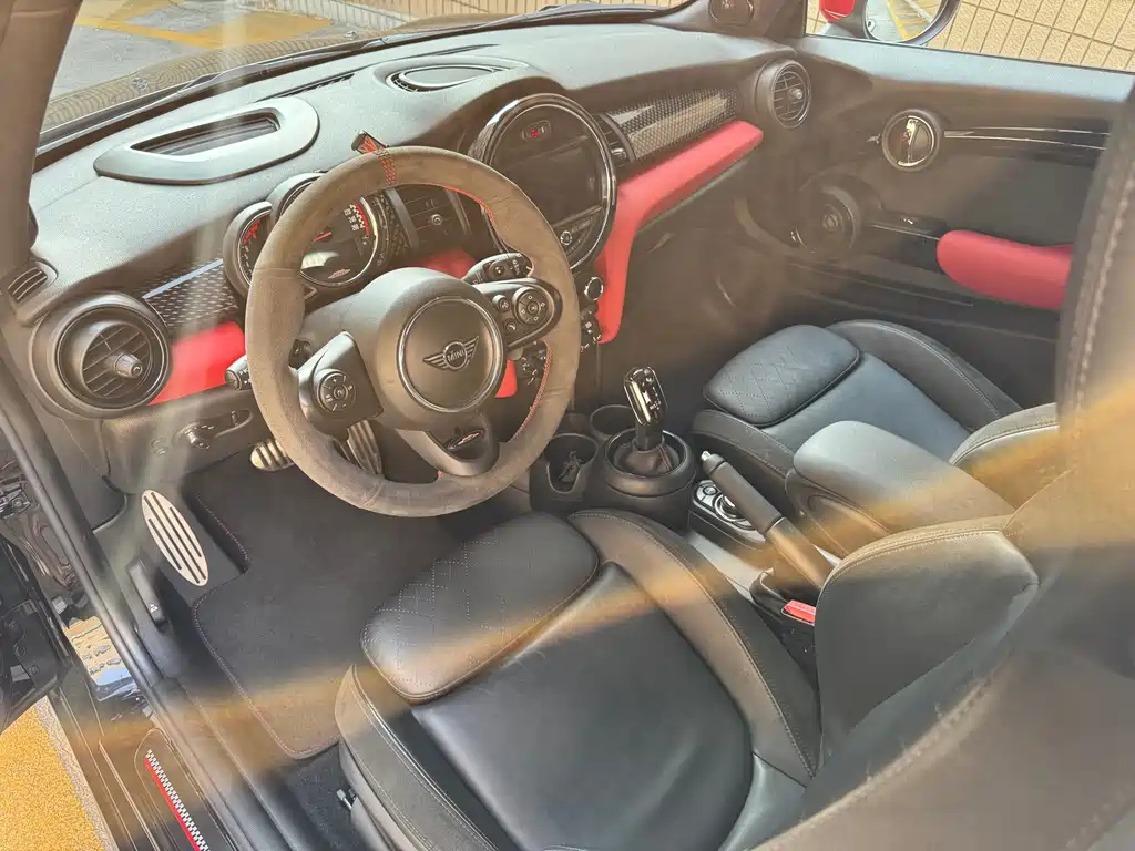 MINI JCW 2020