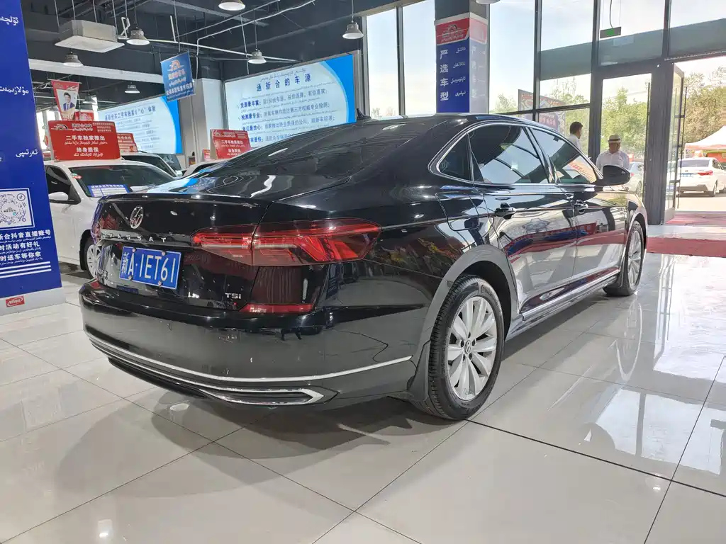 VOLKSWAGEN PASSAT 2020