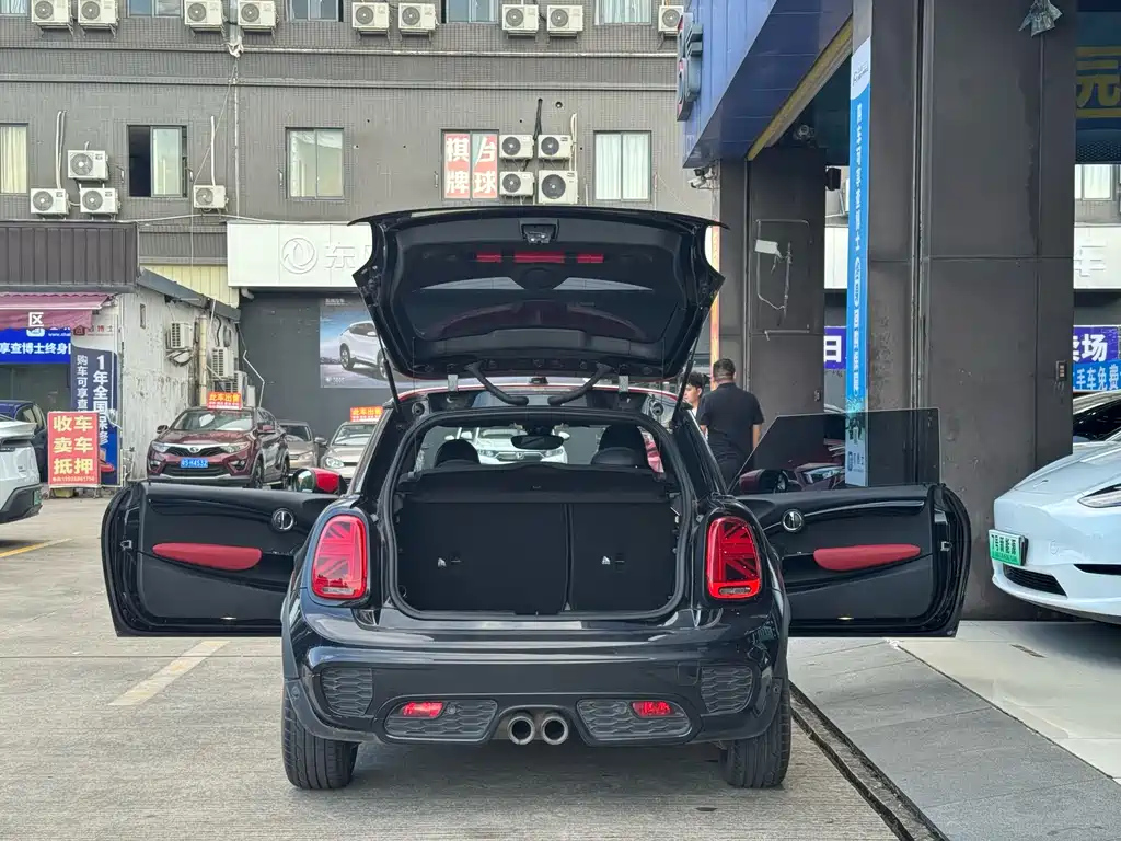 MINI JCW 2020