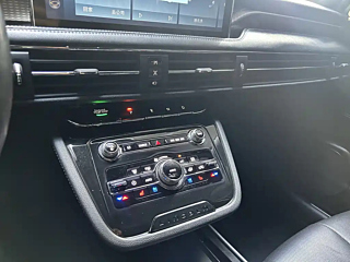 LINCOLN ADVENTURER 2022