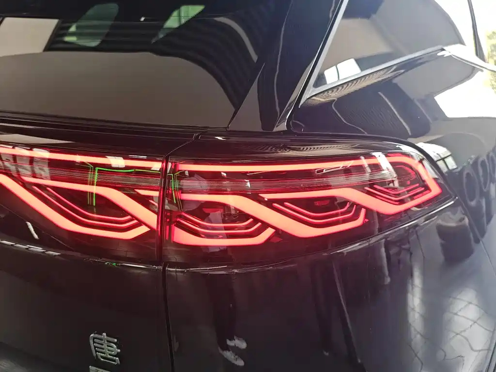 BYD TANG NEW ENERGY 2025