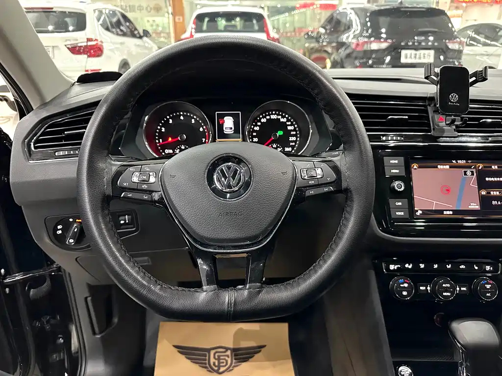 VOLKSWAGEN TIGUAN L 2018