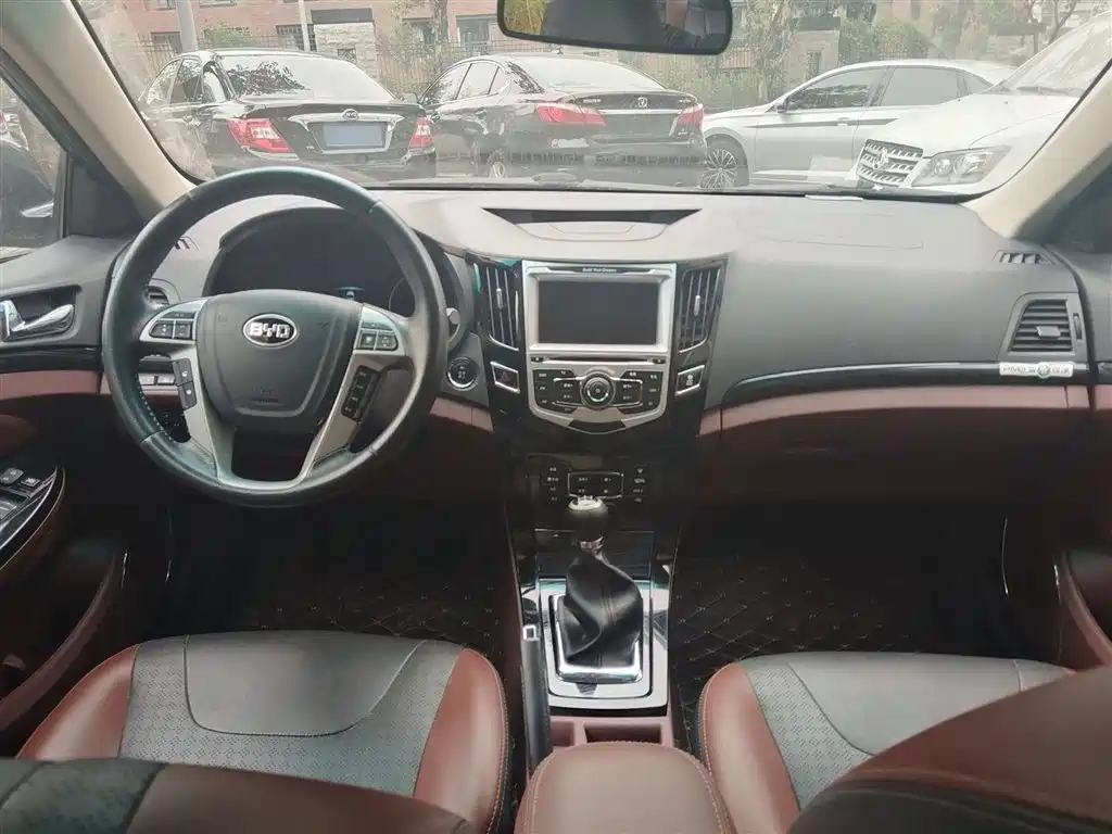 BYD OTHER 2015