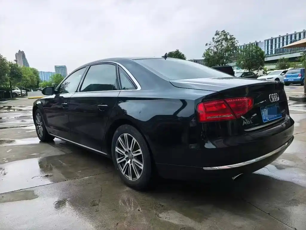 AUDI A8 2013