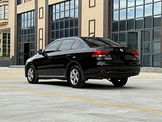 VOLKSWAGEN LAVIDA 2020